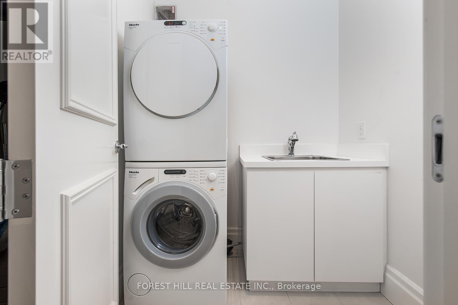 4604 - 311 Bay Street, Toronto, Ontario  M5H 4G5 - Photo 33 - C12336908