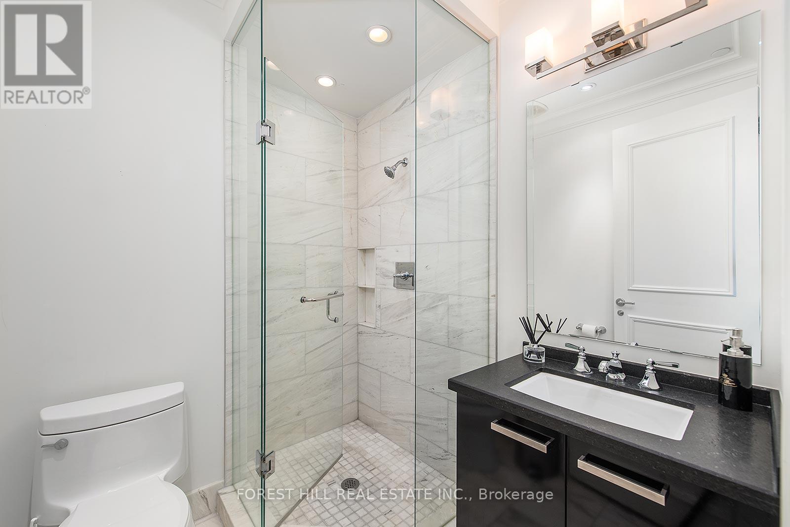 4604 - 311 Bay Street, Toronto, Ontario  M5H 4G5 - Photo 31 - C12336908
