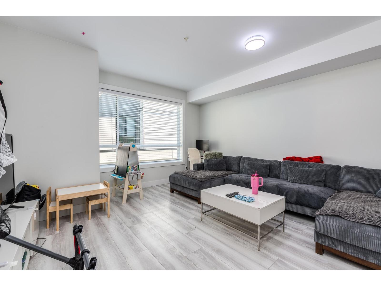 2 19631 55a Avenue, Langley, British Columbia  V3A 3X1 - Photo 7 - R3040431