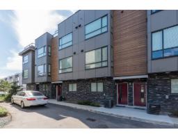 2 19631 55A AVENUE, Langley, British Columbia