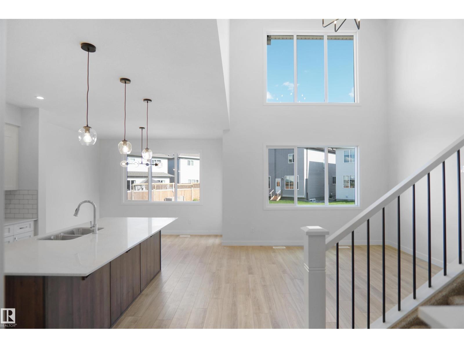 2603 15 Av Nw, Edmonton, Alberta  T6T 2N5 - Photo 4 - E4456368