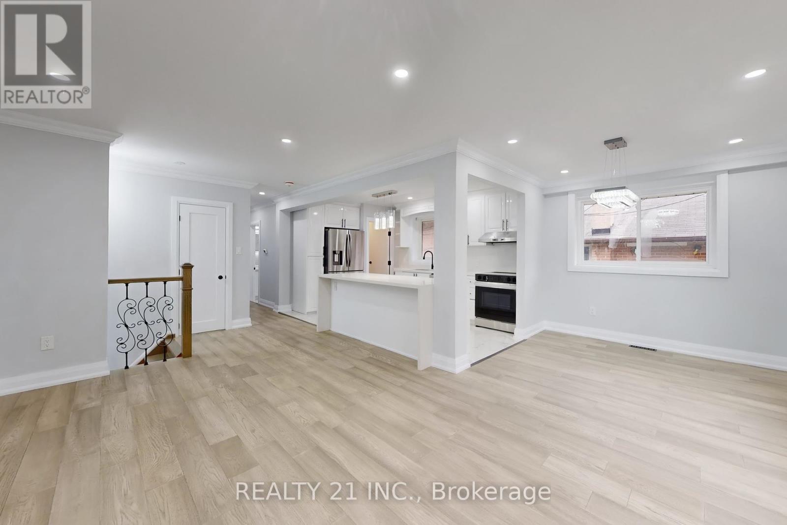 7 Stoney Creek Drive, Toronto, Ontario  M1E 3L2 - Photo 10 - E12384612