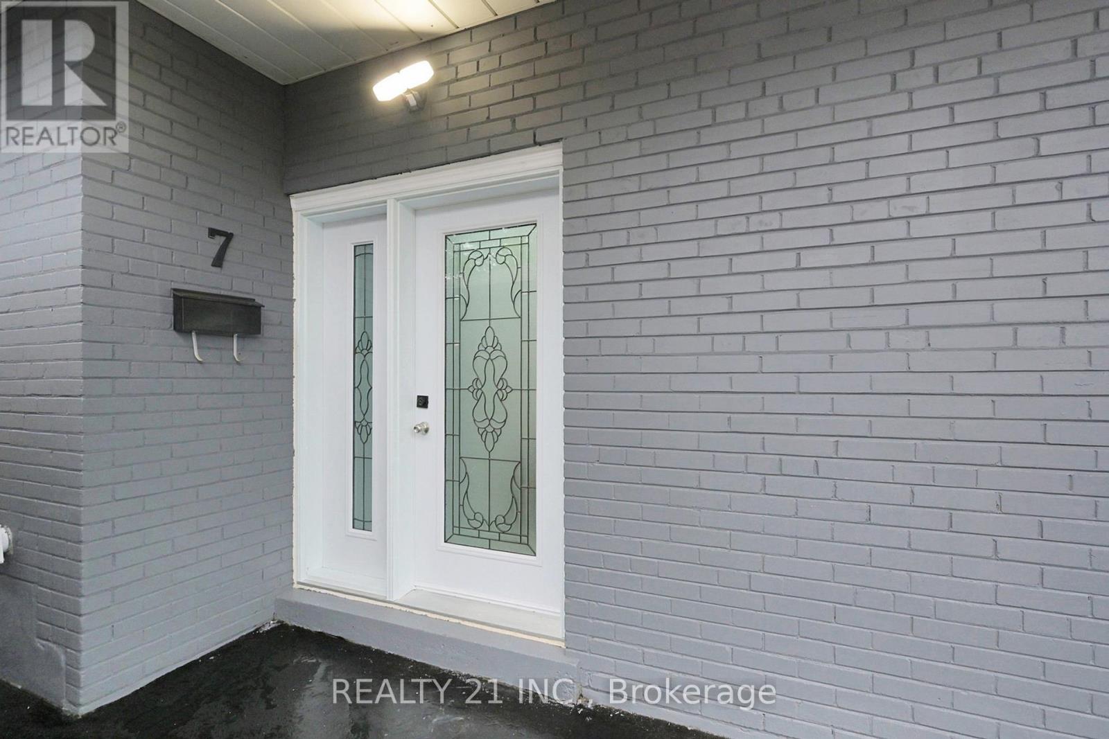 7 Stoney Creek Drive, Toronto, Ontario  M1E 3L2 - Photo 8 - E12384612