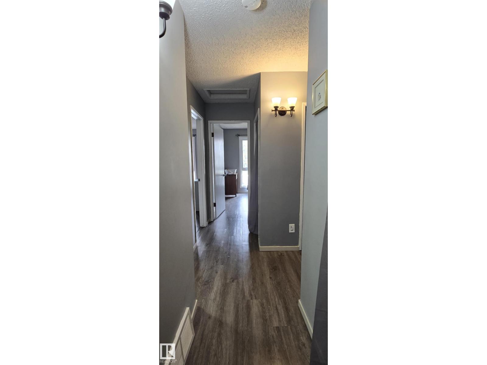 1736 61 St Nw Nw, Edmonton, Alberta  T6L 1N2 - Photo 17 - E4455568