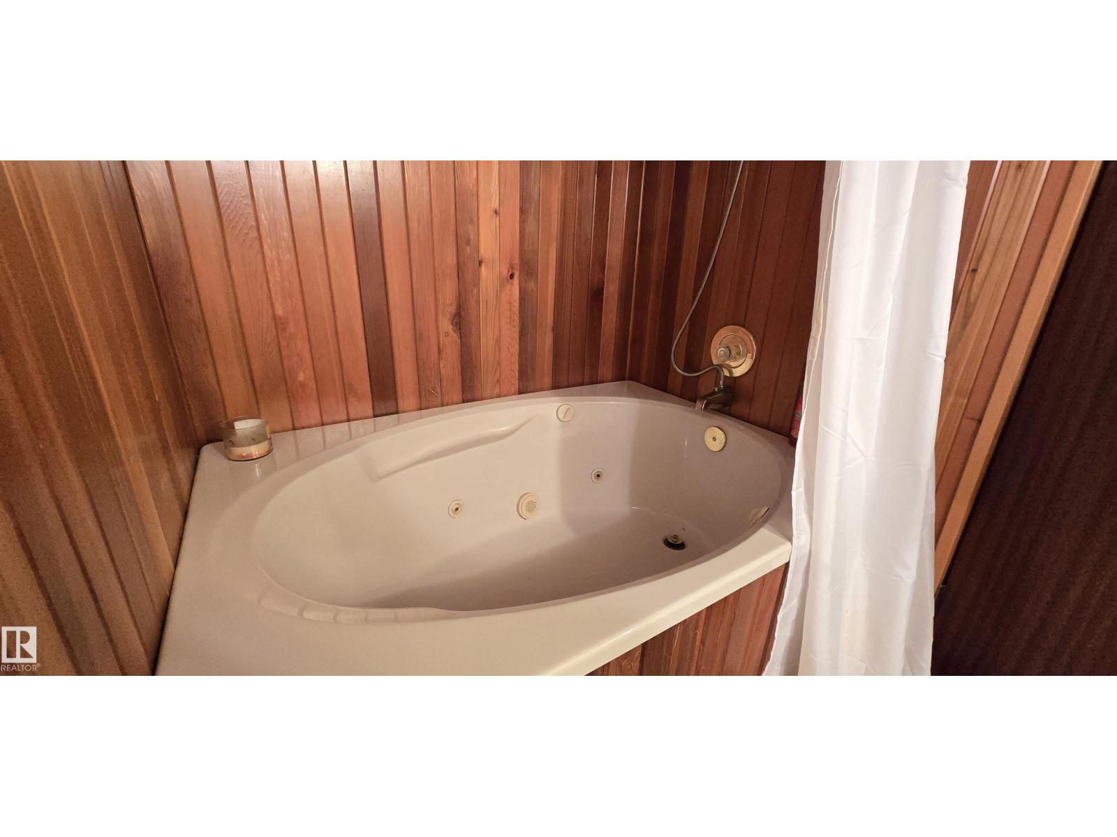 1736 61 St Nw Nw, Edmonton, Alberta  T6L 1N2 - Photo 24 - E4455568