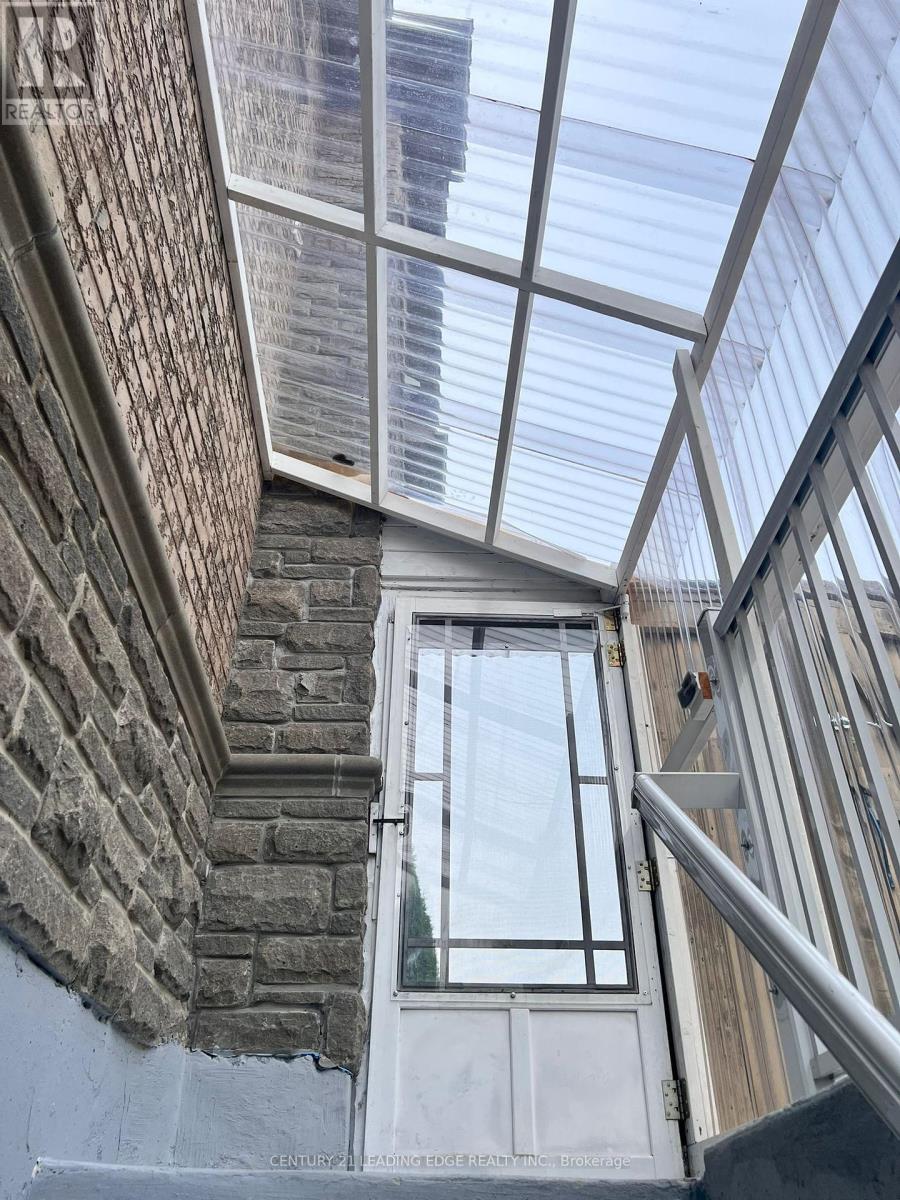 Lower - 230 Wardlaw Place, Vaughan, Ontario  L4H 3J5 - Photo 2 - N12384572