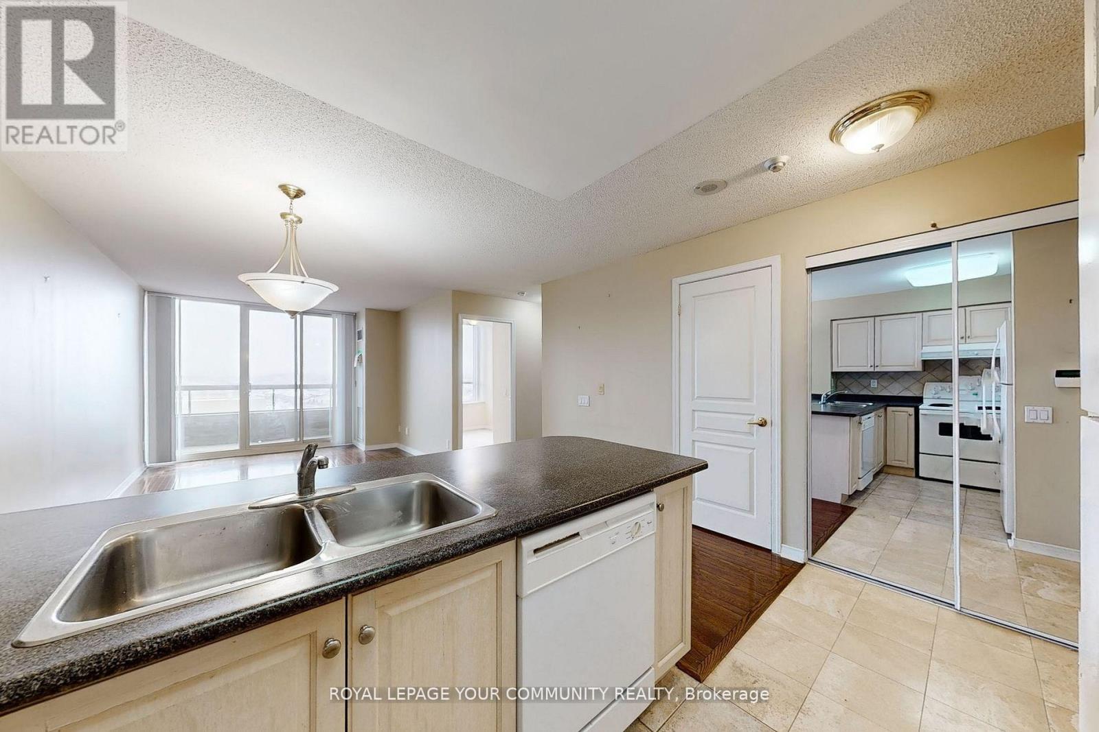 1003 - 9 Northern Heights Drive, Richmond Hill, Ontario  L4B 4H5 - Photo 16 - N12384573