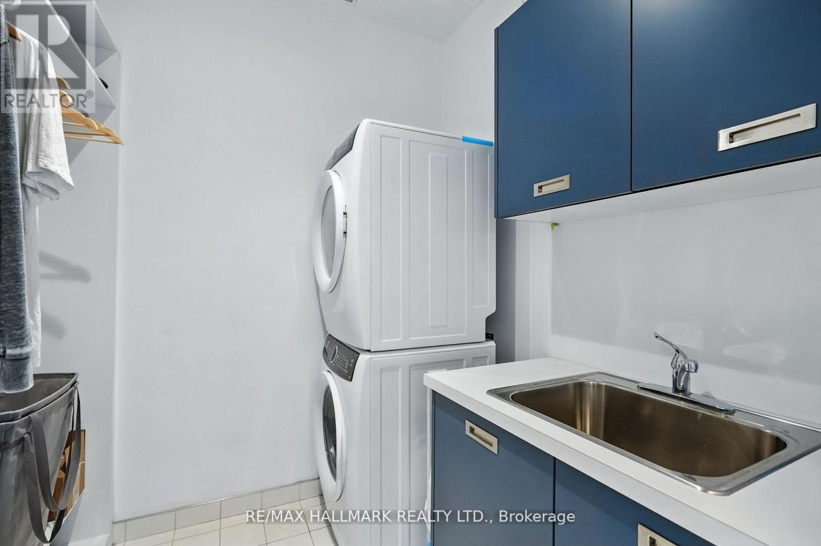3658 Ferretti Court E, Innisfil, Ontario  L9S 0N6 - Photo 14 - N12384592