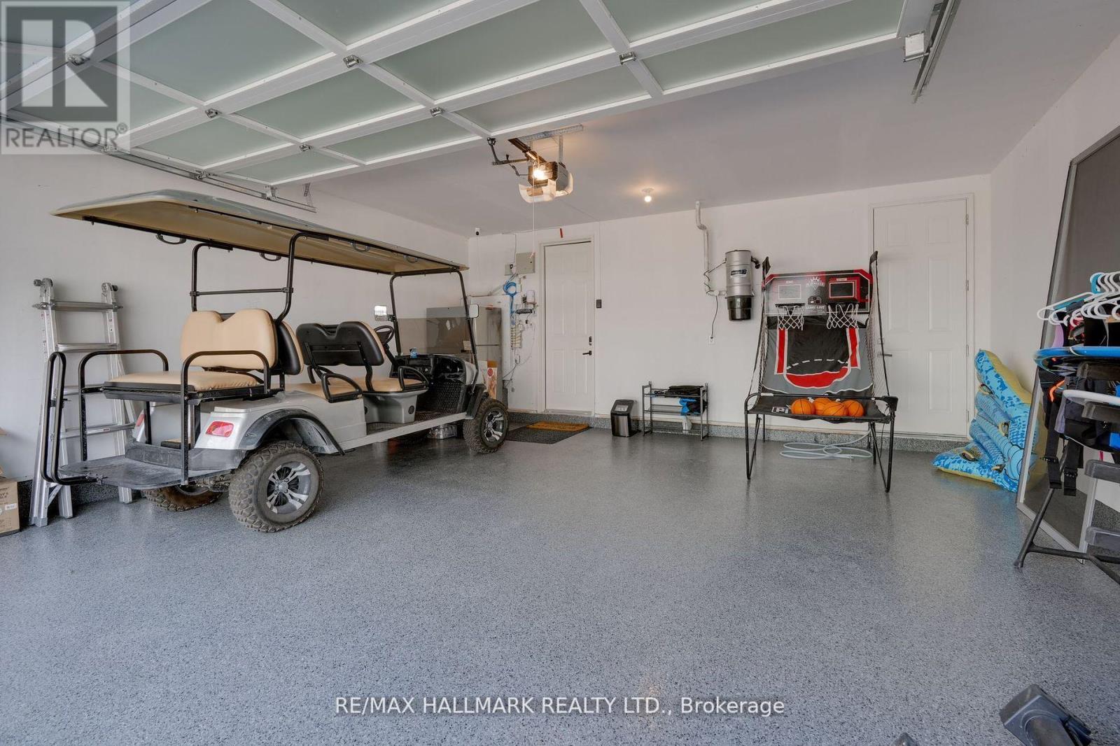 3658 Ferretti Court E, Innisfil, Ontario  L9S 0N6 - Photo 37 - N12384592