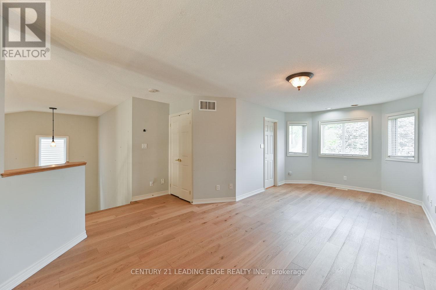 52 Bella Vista Trail, New Tecumseth (Alliston), Ontario  L9R 2C6 - Photo 27 - N12384656