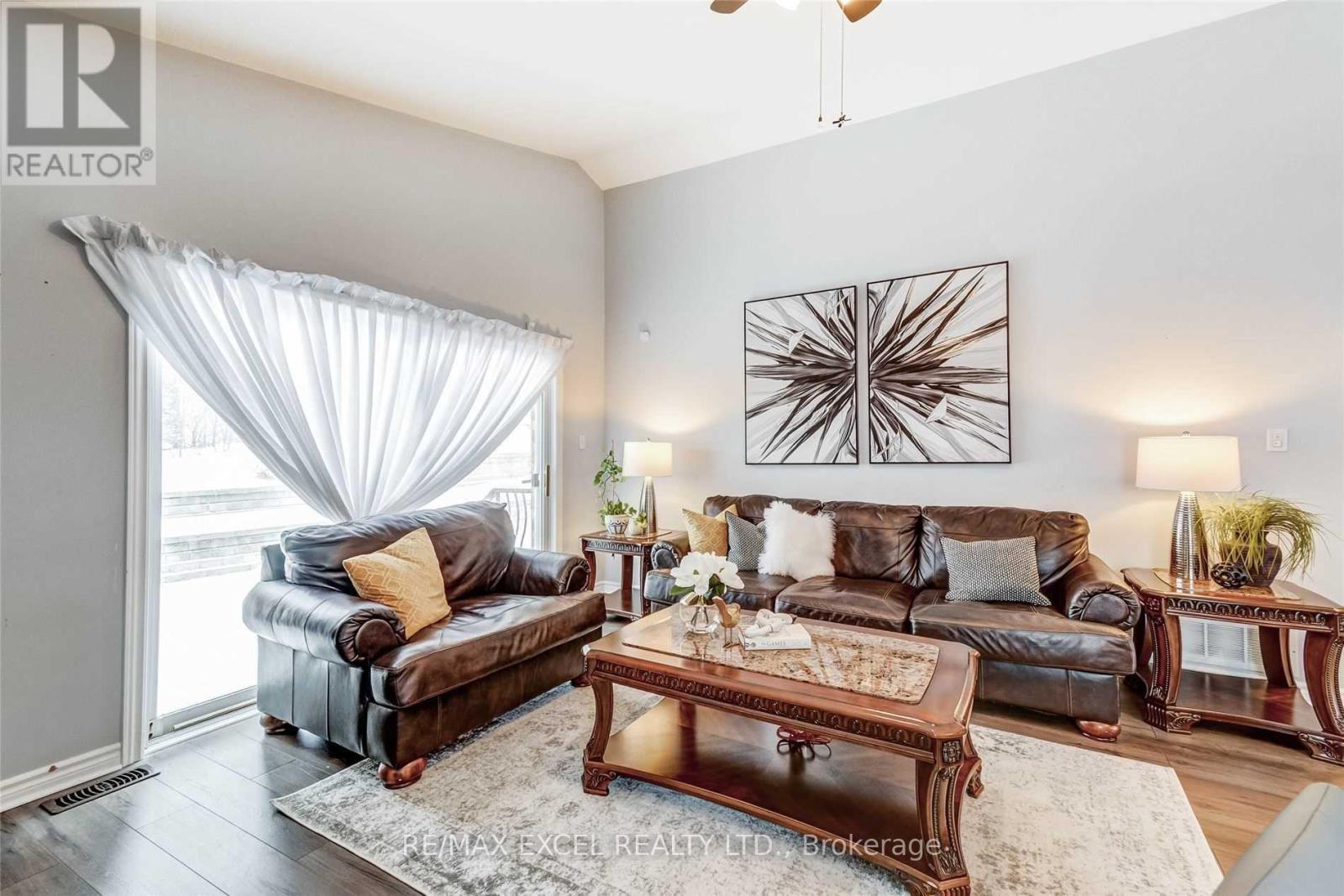 Main - 3 Sedgewood Way, Barrie, Ontario  L4N 0B9 - Photo 10 - S12384587