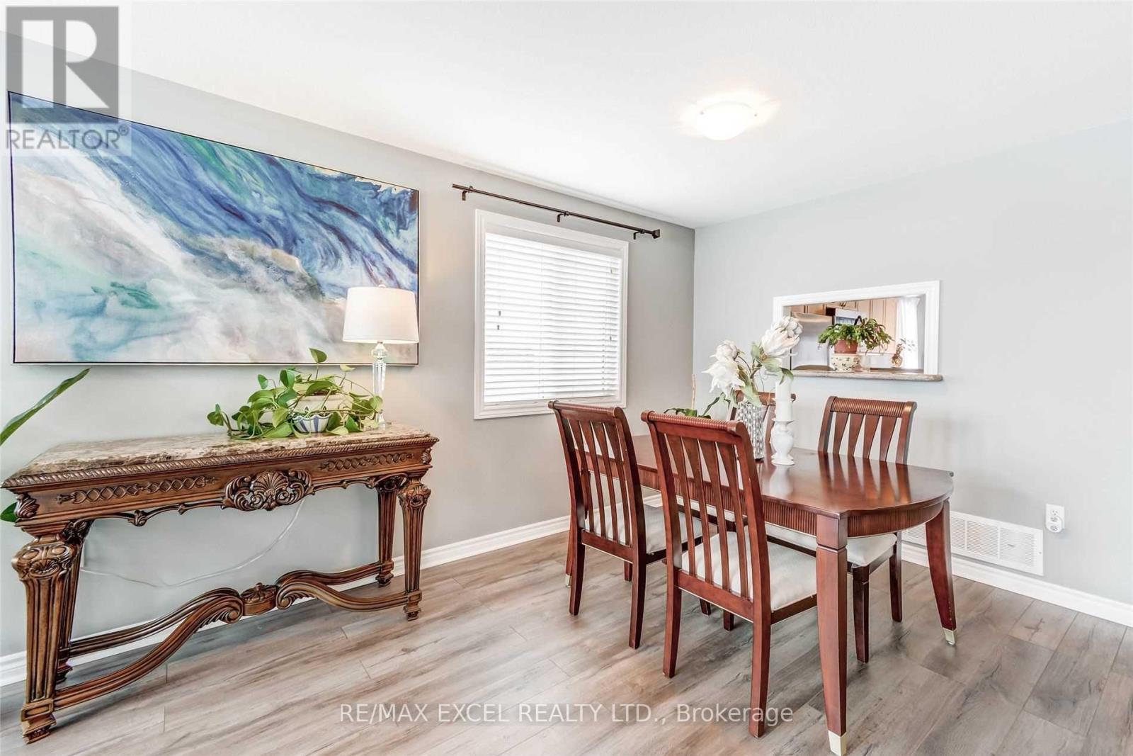 Main - 3 Sedgewood Way, Barrie, Ontario  L4N 0B9 - Photo 2 - S12384587