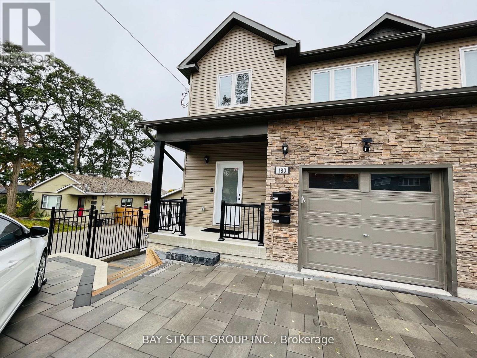 180 Ardagh (Lower) Road, Barrie, Ontario  L4N 3V6 - Photo 1 - S12384601