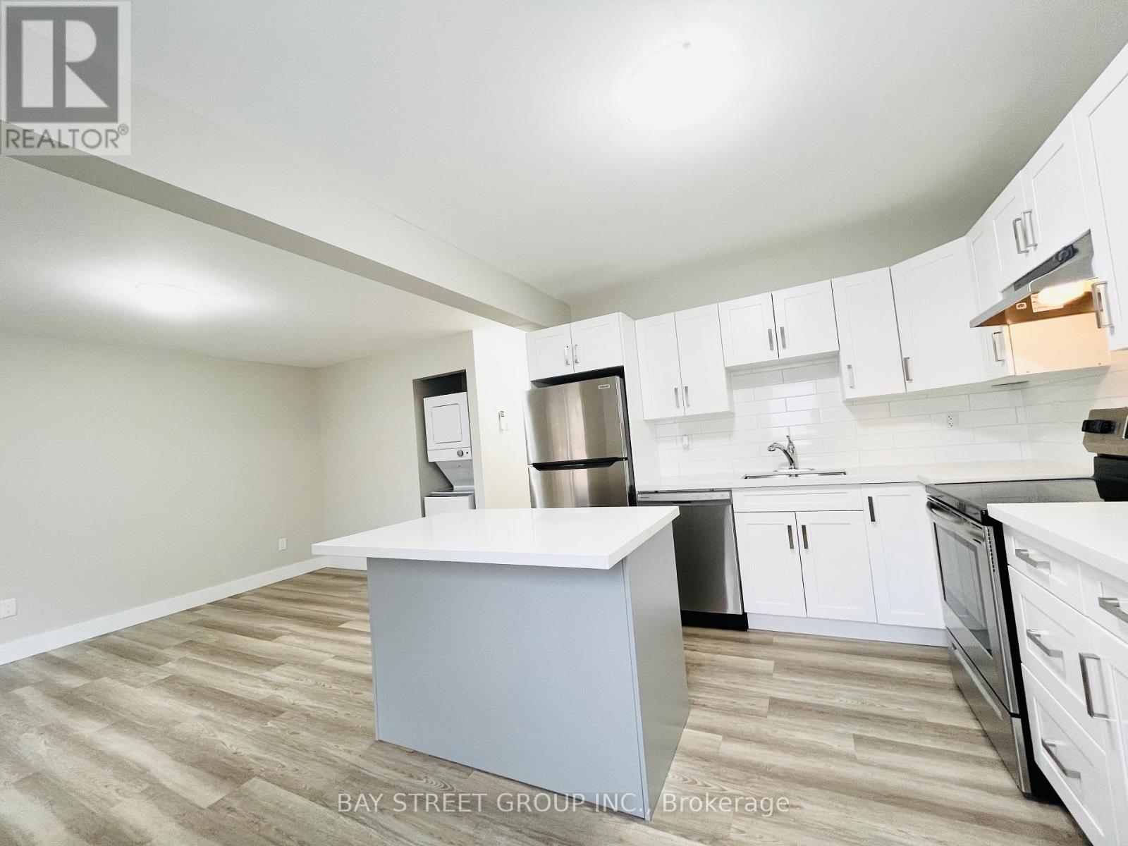 180 Ardagh (Lower) Road, Barrie, Ontario  L4N 3V6 - Photo 10 - S12384601