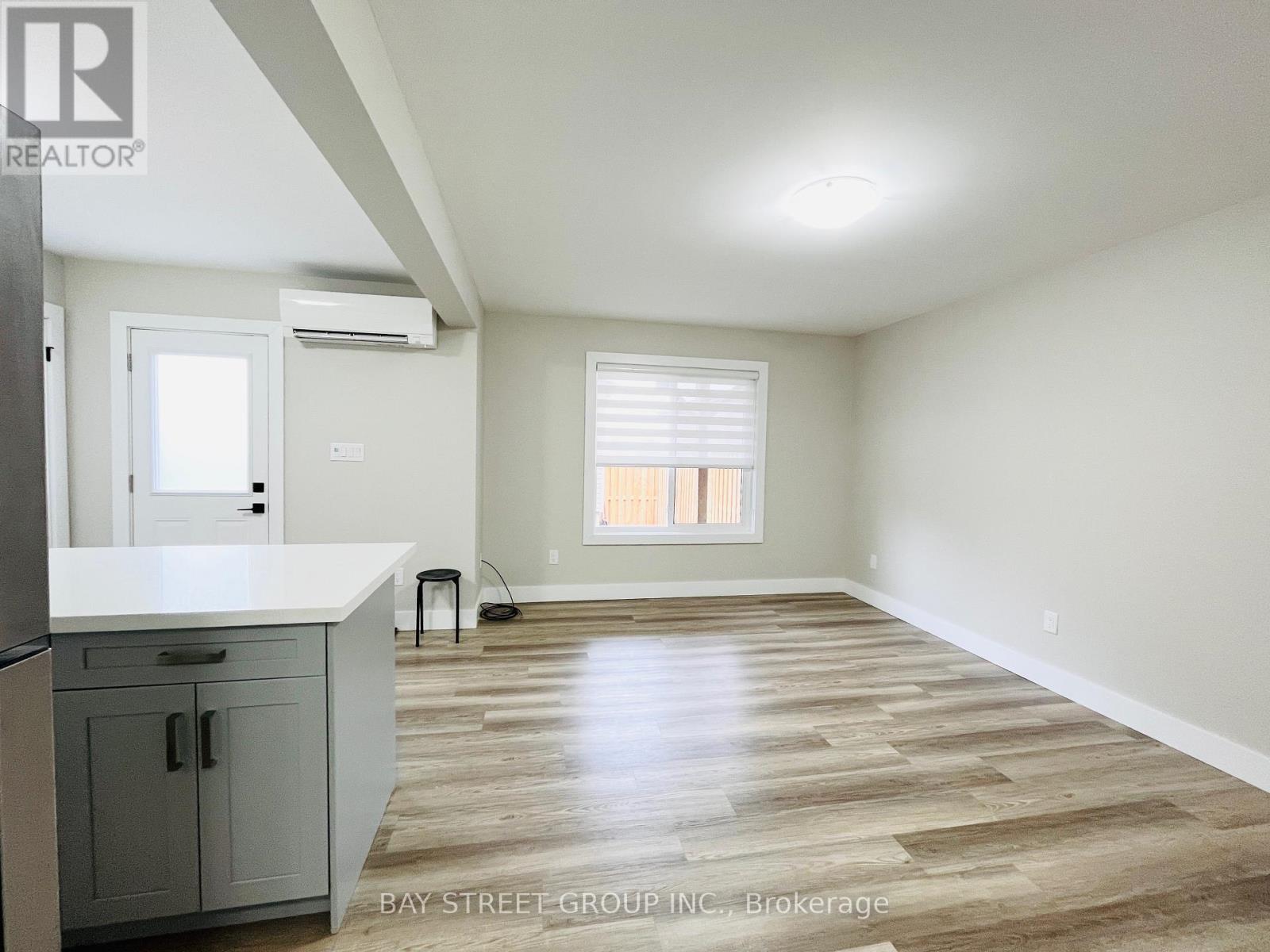 180 Ardagh (Lower) Road, Barrie, Ontario  L4N 3V6 - Photo 11 - S12384601