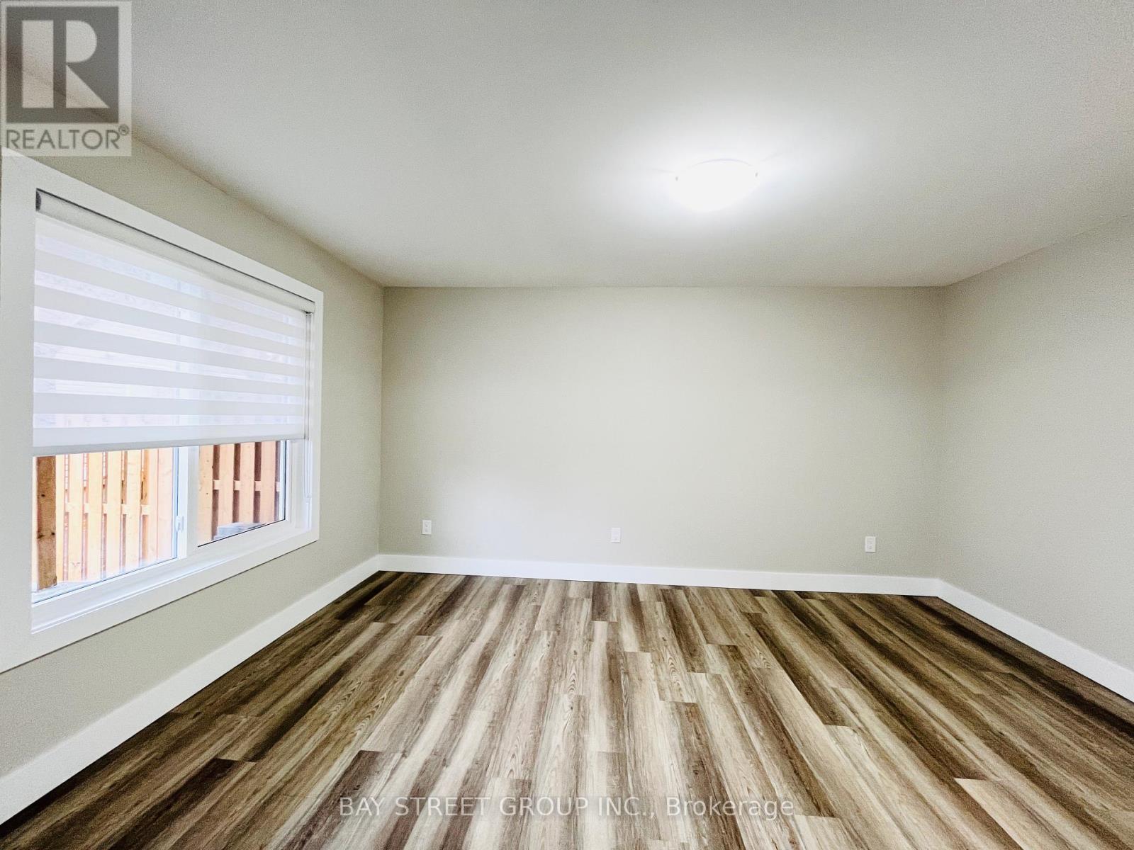 180 Ardagh (Lower) Road, Barrie, Ontario  L4N 3V6 - Photo 3 - S12384601