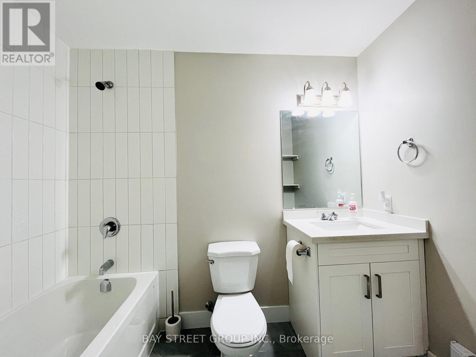 180 Ardagh (Lower) Road, Barrie, Ontario  L4N 3V6 - Photo 7 - S12384601