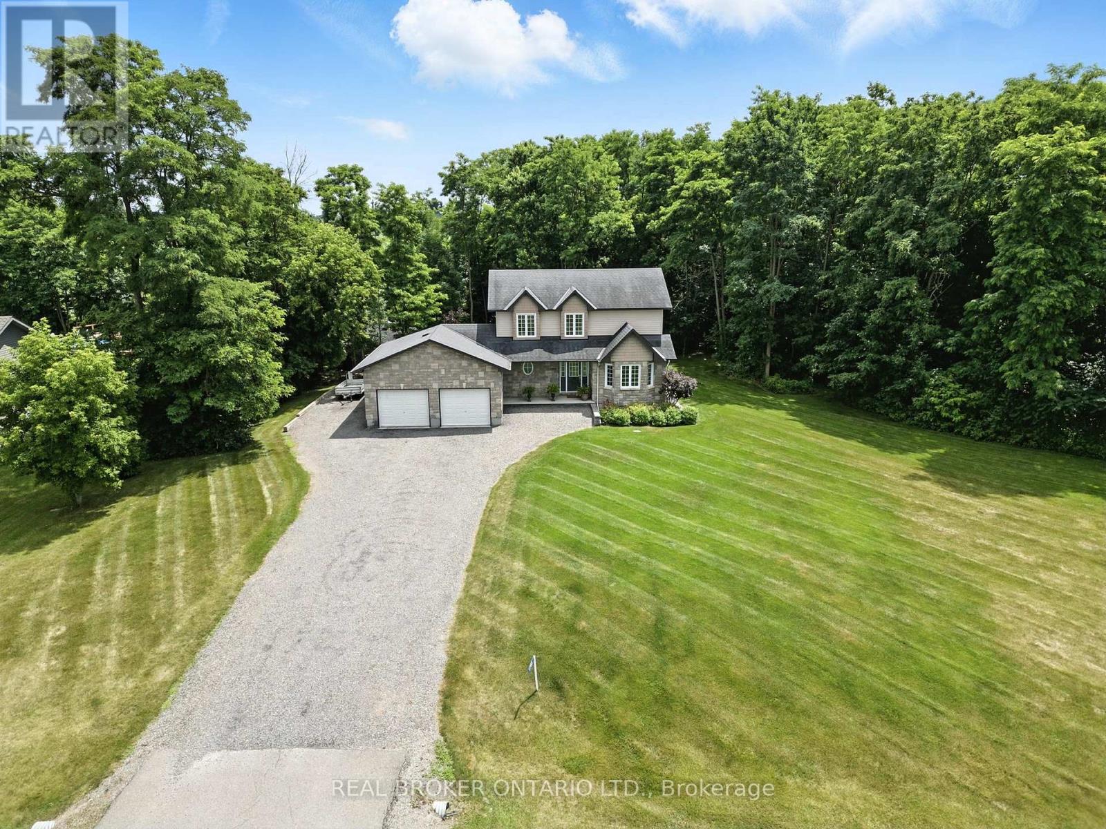 1768 Coleman Crescent, North Dundas, Ontario  K0E 1S0 - Photo 2 - X12384709
