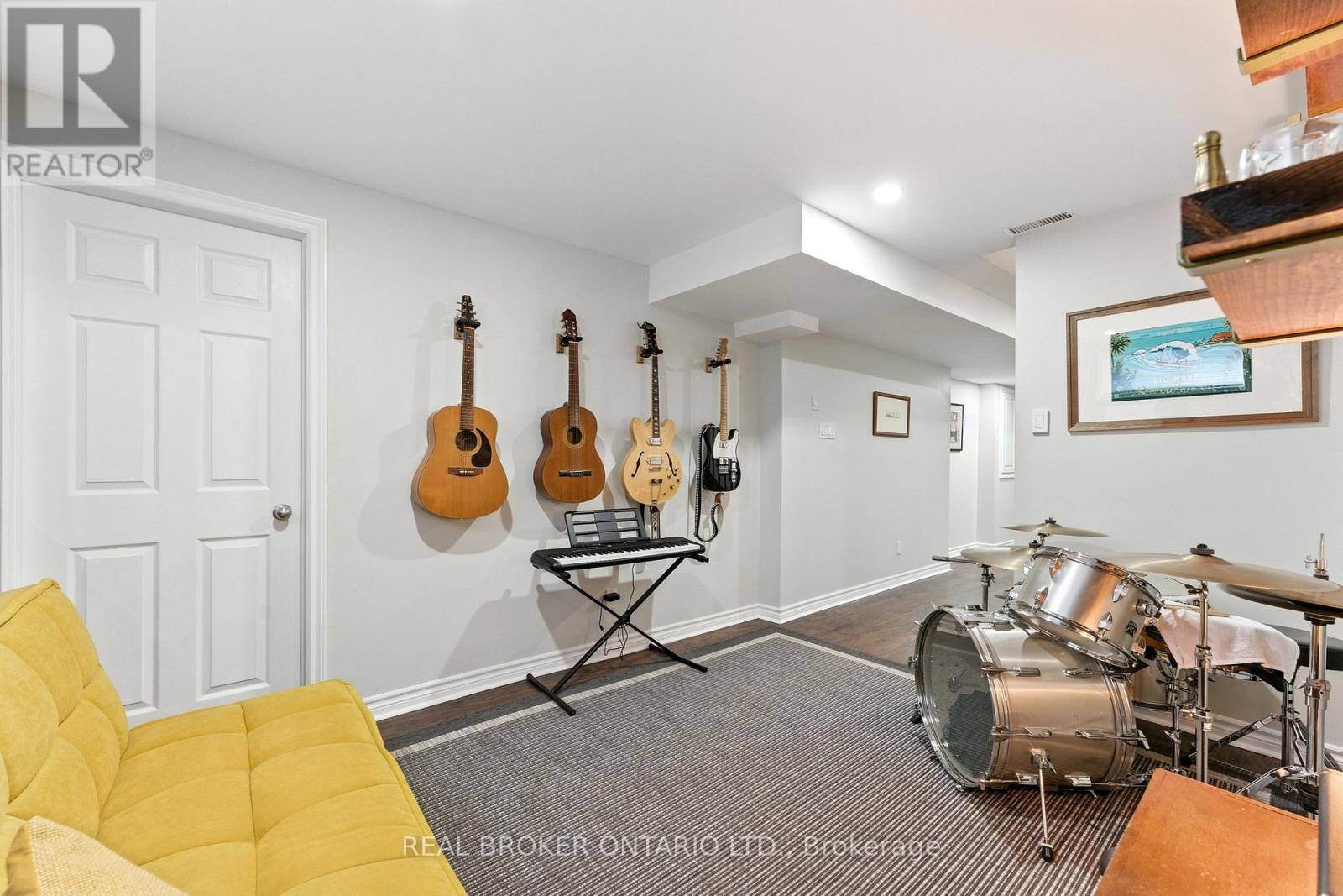 1768 Coleman Crescent, North Dundas, Ontario  K0E 1S0 - Photo 39 - X12384709