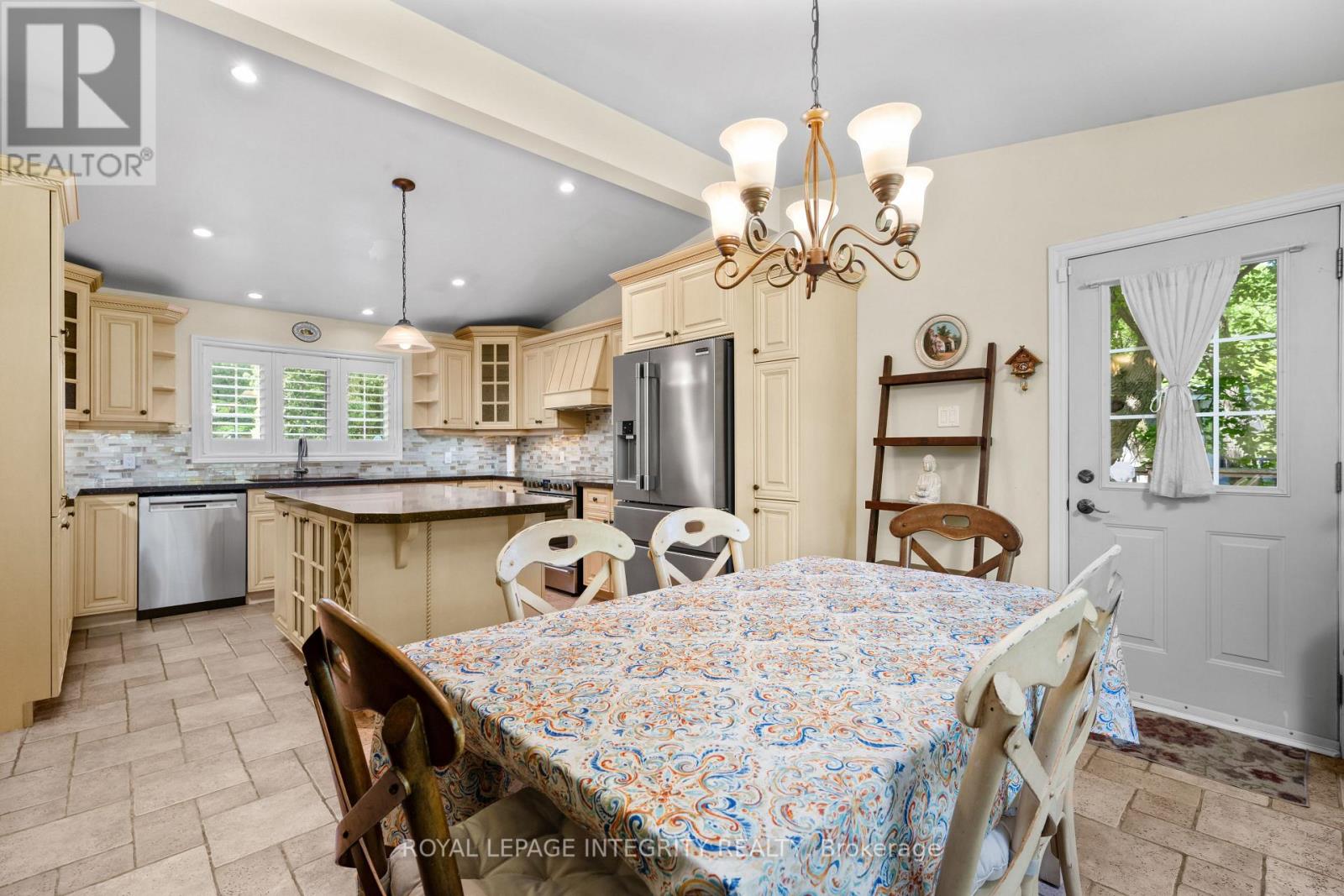 3 Briarcliffe Drive, Ottawa, Ontario  K1J 6E3 - Photo 22 - X12384758