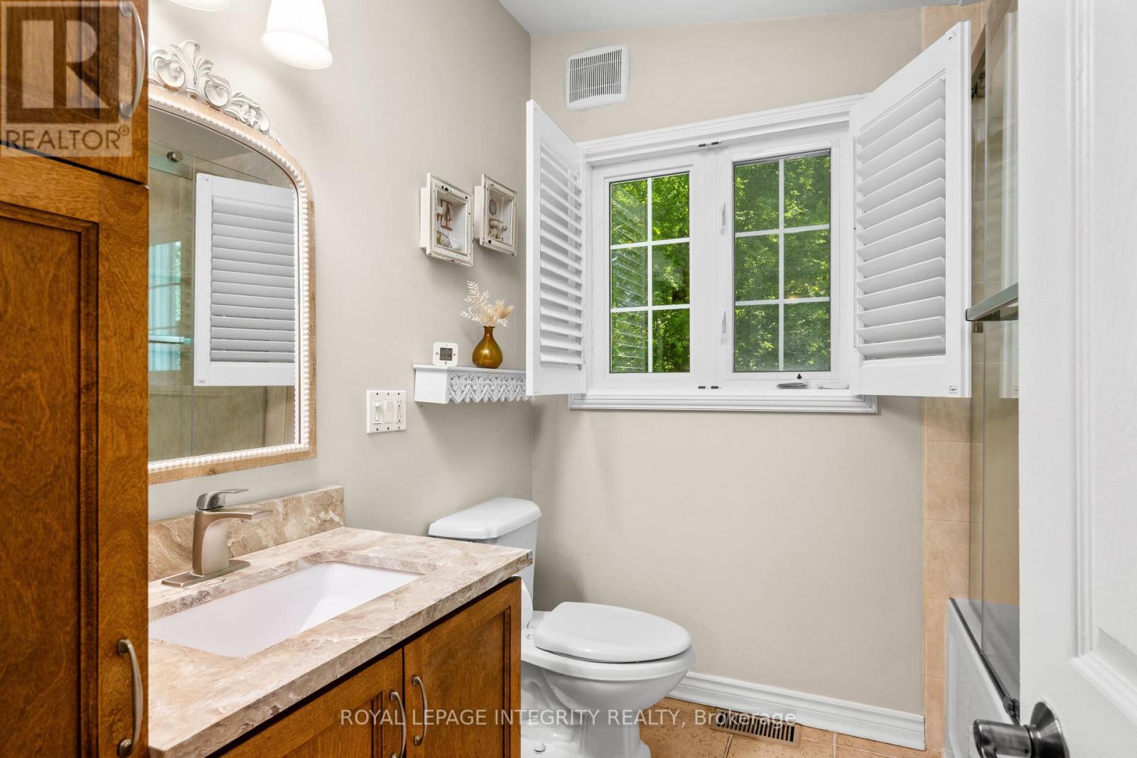 3 Briarcliffe Drive, Ottawa, Ontario  K1J 6E3 - Photo 31 - X12384758