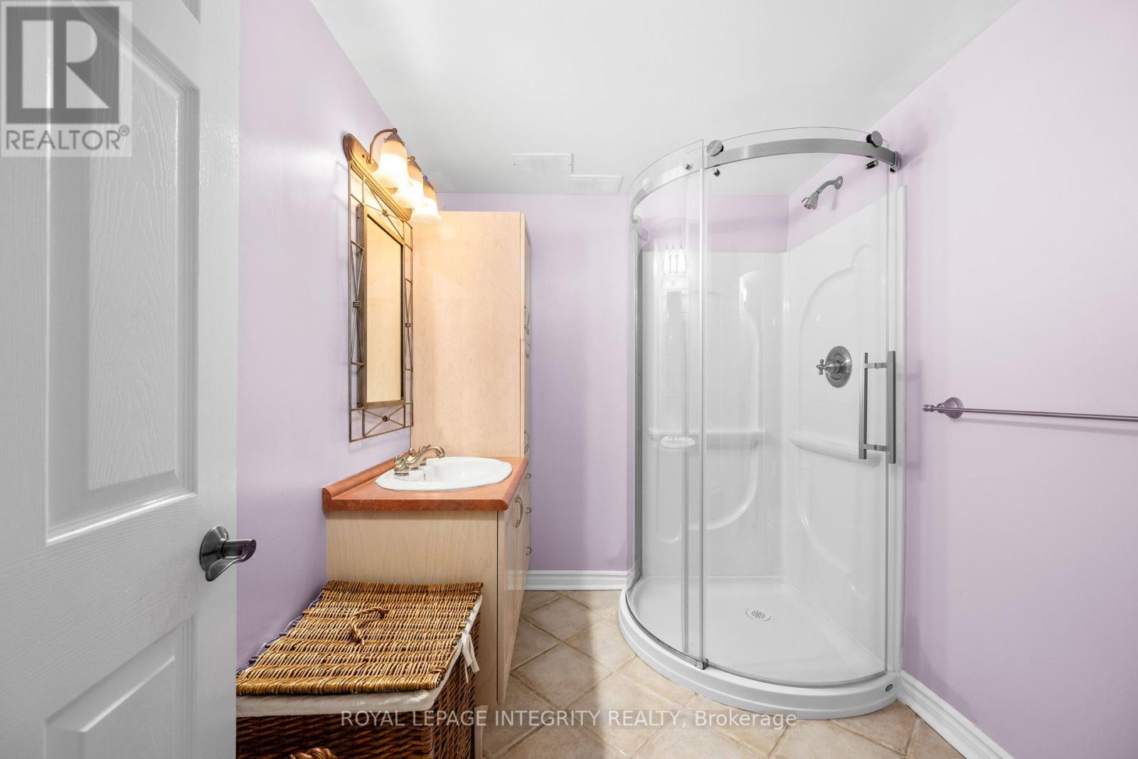 3 Briarcliffe Drive, Ottawa, Ontario  K1J 6E3 - Photo 36 - X12384758