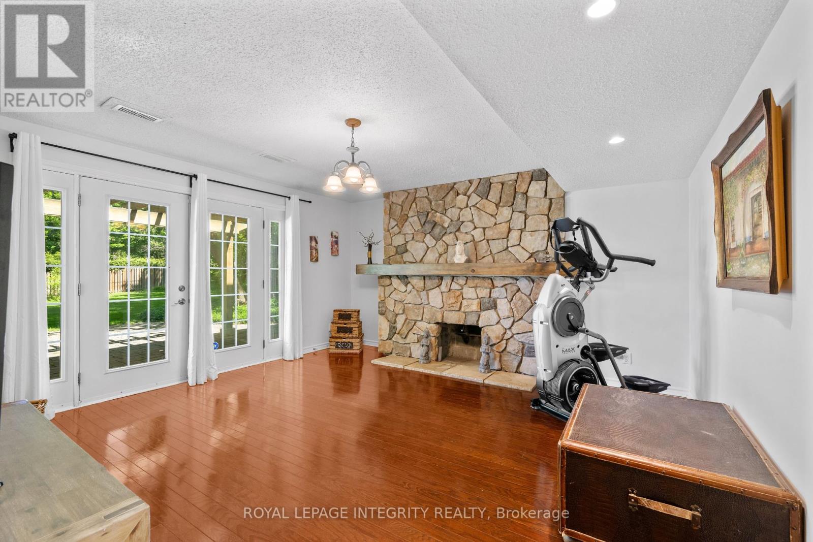 3 Briarcliffe Drive, Ottawa, Ontario  K1J 6E3 - Photo 37 - X12384758