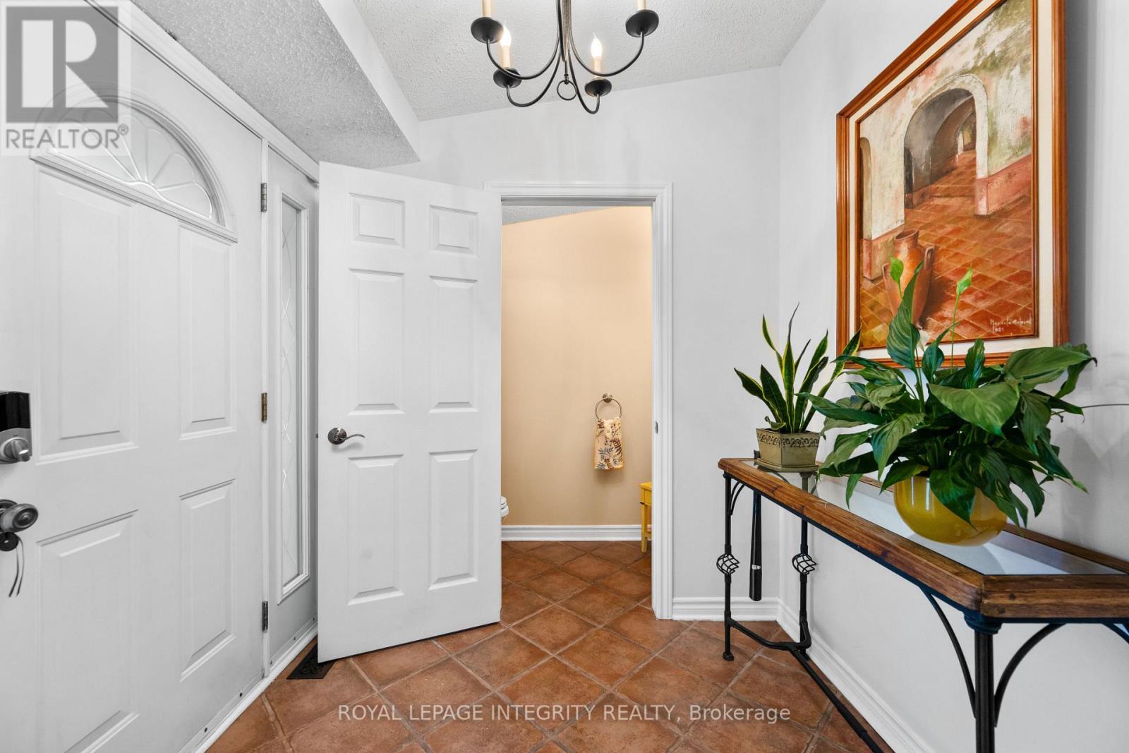 3 Briarcliffe Drive, Ottawa, Ontario  K1J 6E3 - Photo 8 - X12384758