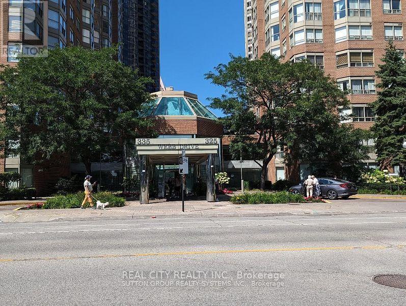 #2008 - 325 Webb Drive, Mississauga, Ontario  L5B 3Z9 - Photo 2 - W12384582