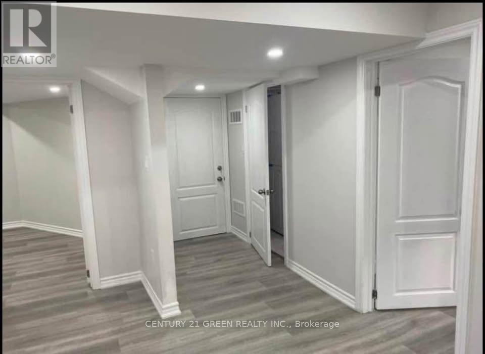 Bsmt - 30 Gillis Road, Brampton, Ontario  L7A 4V6 - Photo 11 - W12384599