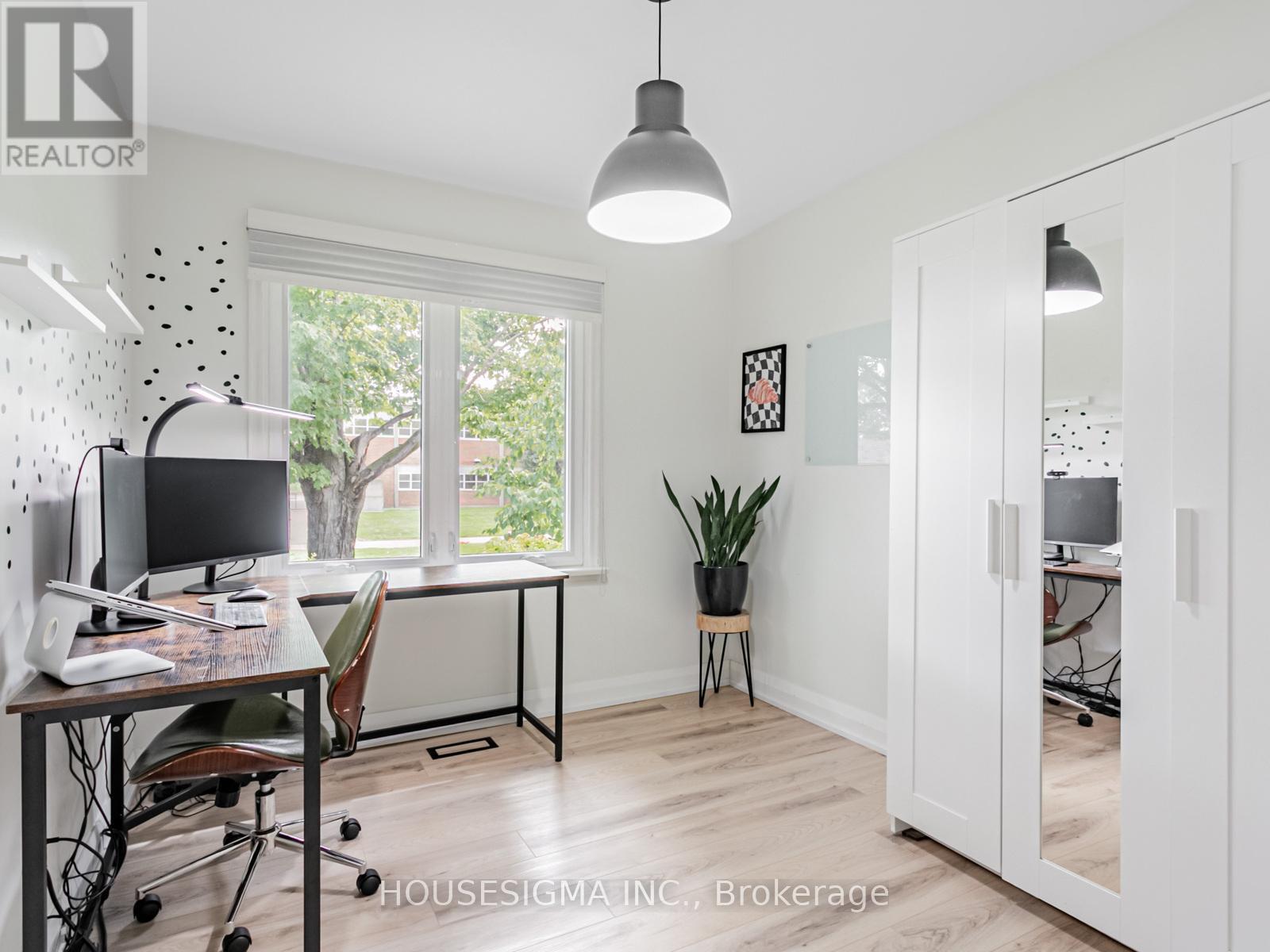 72 Ludstone Drive, Toronto (Willowridge-Martingrove-Richview), Ontario  M9R 2J3 - Photo 19 - W12384614
