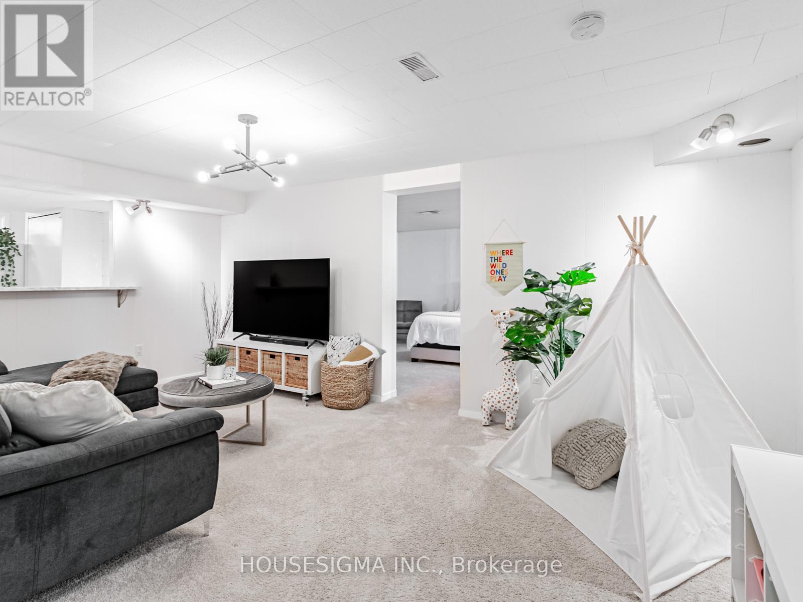 72 Ludstone Drive, Toronto (Willowridge-Martingrove-Richview), Ontario  M9R 2J3 - Photo 23 - W12384614