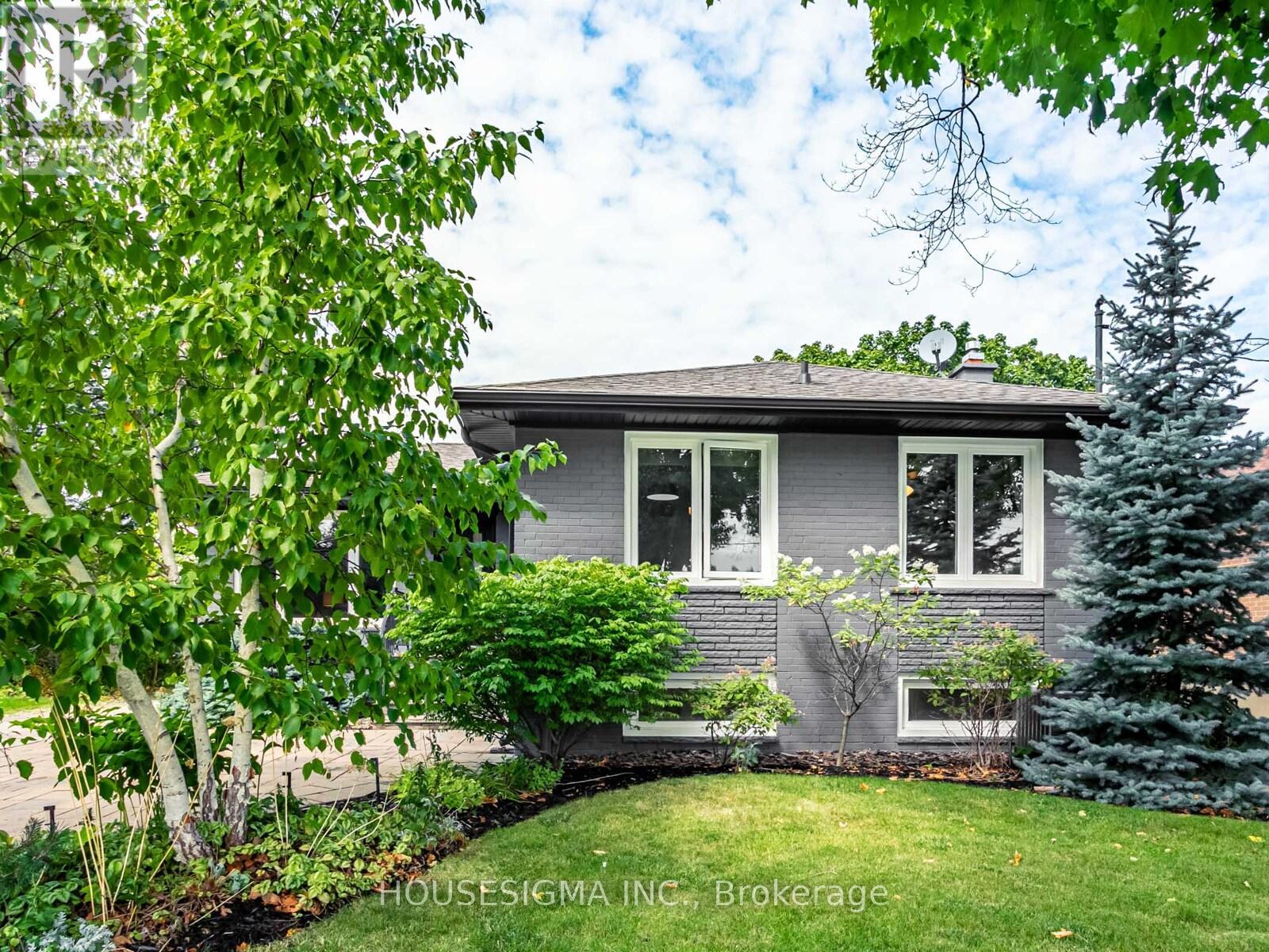 72 Ludstone Drive, Toronto (Willowridge-Martingrove-Richview), Ontario  M9R 2J3 - Photo 28 - W12384614