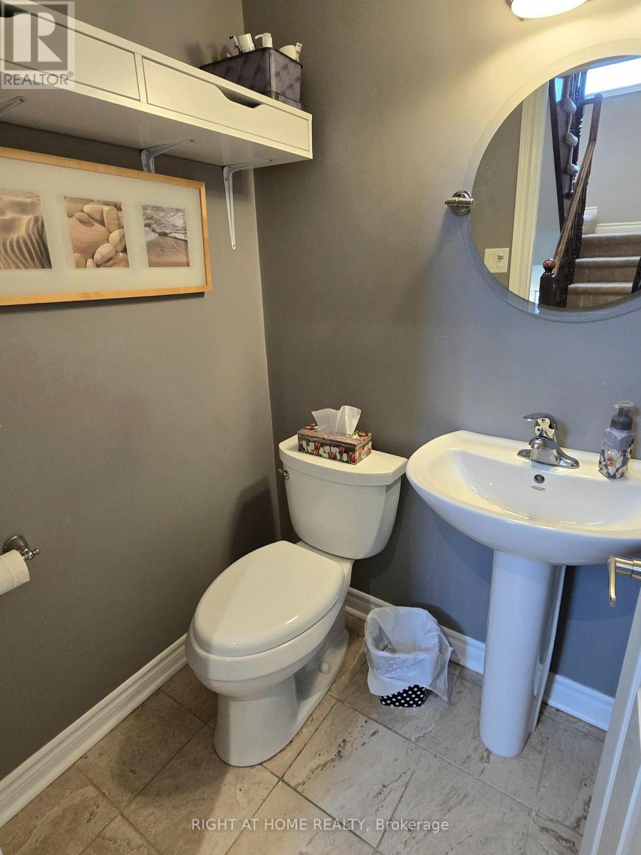 2441 Coho Way, Oakville, Ontario  L6M 0G7 - Photo 11 - W12384640