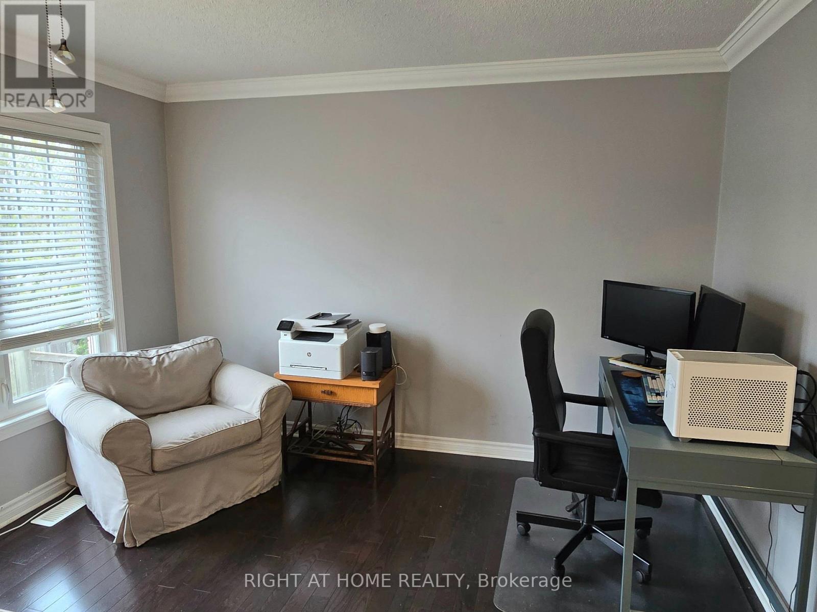 2441 Coho Way, Oakville, Ontario  L6M 0G7 - Photo 7 - W12384640