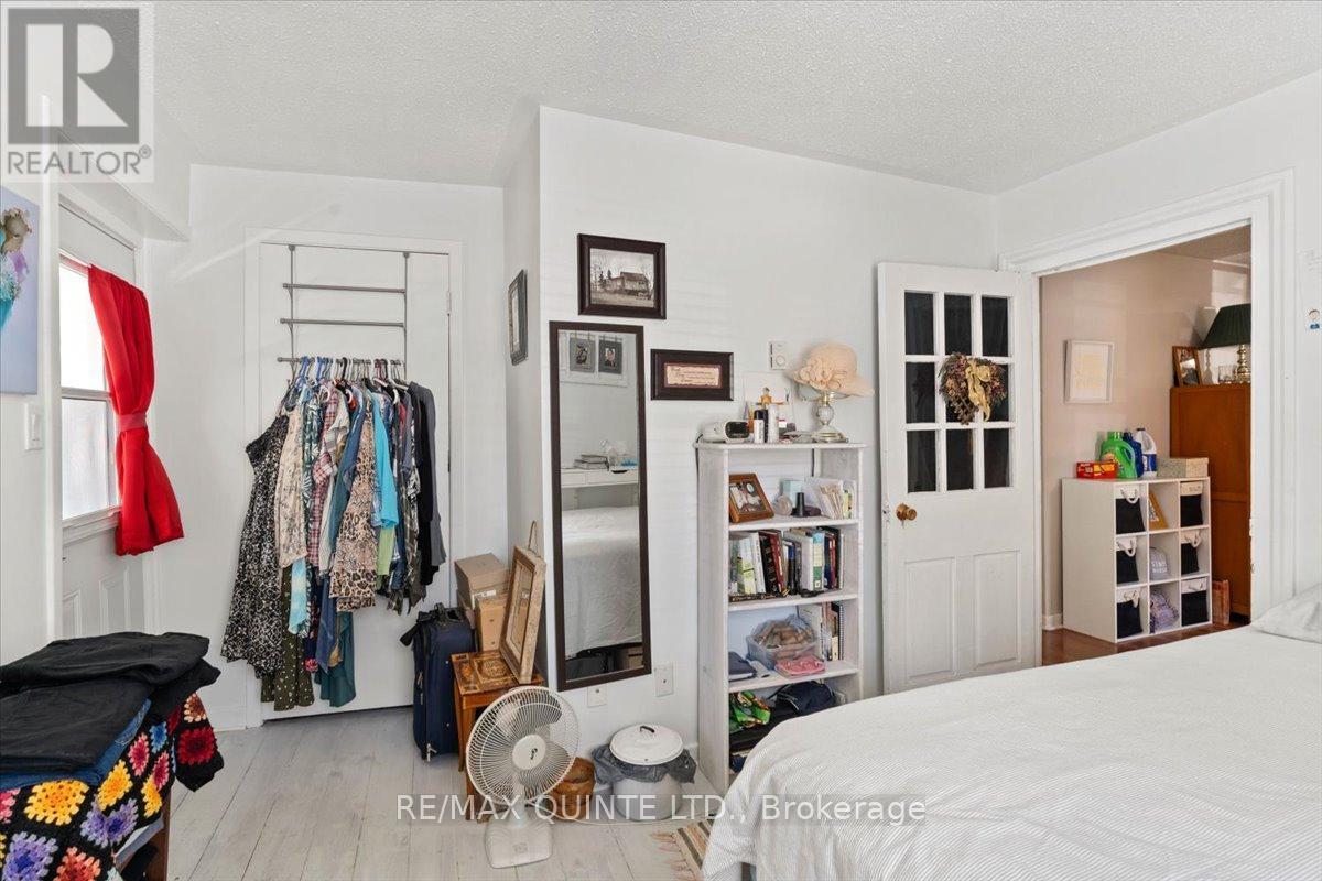 5-7 Chapel Street, Prince Edward County, Ontario K0K 2T0 - Photo 27 - X12384783