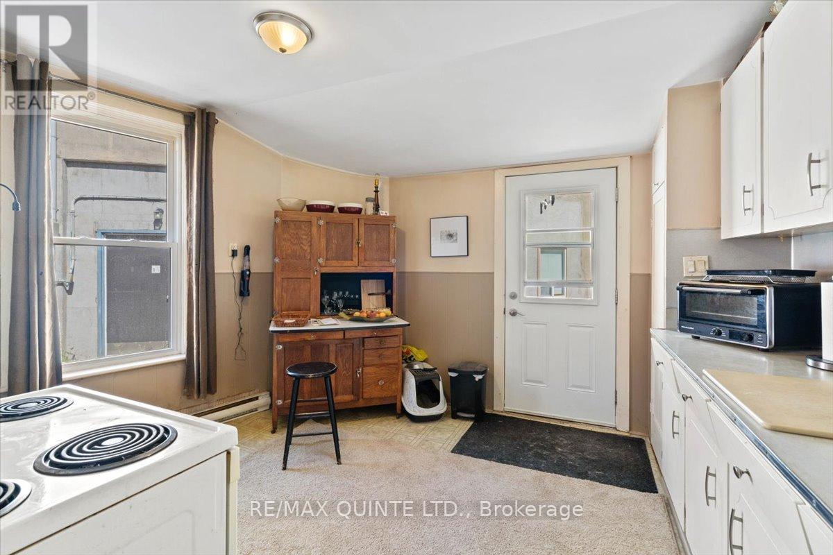 5-7 Chapel Street, Prince Edward County, Ontario K0K 2T0 - Photo 34 - X12384783