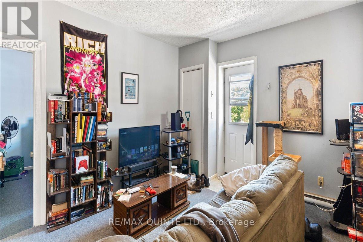 5-7 Chapel Street, Prince Edward County, Ontario K0K 2T0 - Photo 8 - X12384783