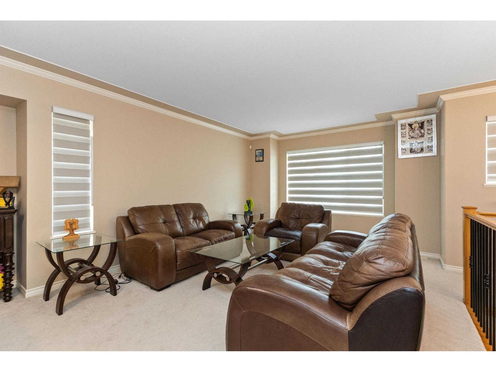 34463 Lariat Place, Abbotsford, British Columbia  V2S 8N1 - Photo 2 - R3043184
