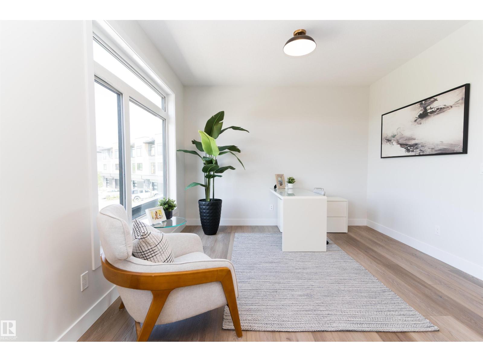 #26 7121 May Cr Nw, Edmonton, Alberta  T6R 0X2 - Photo 3 - E4456373