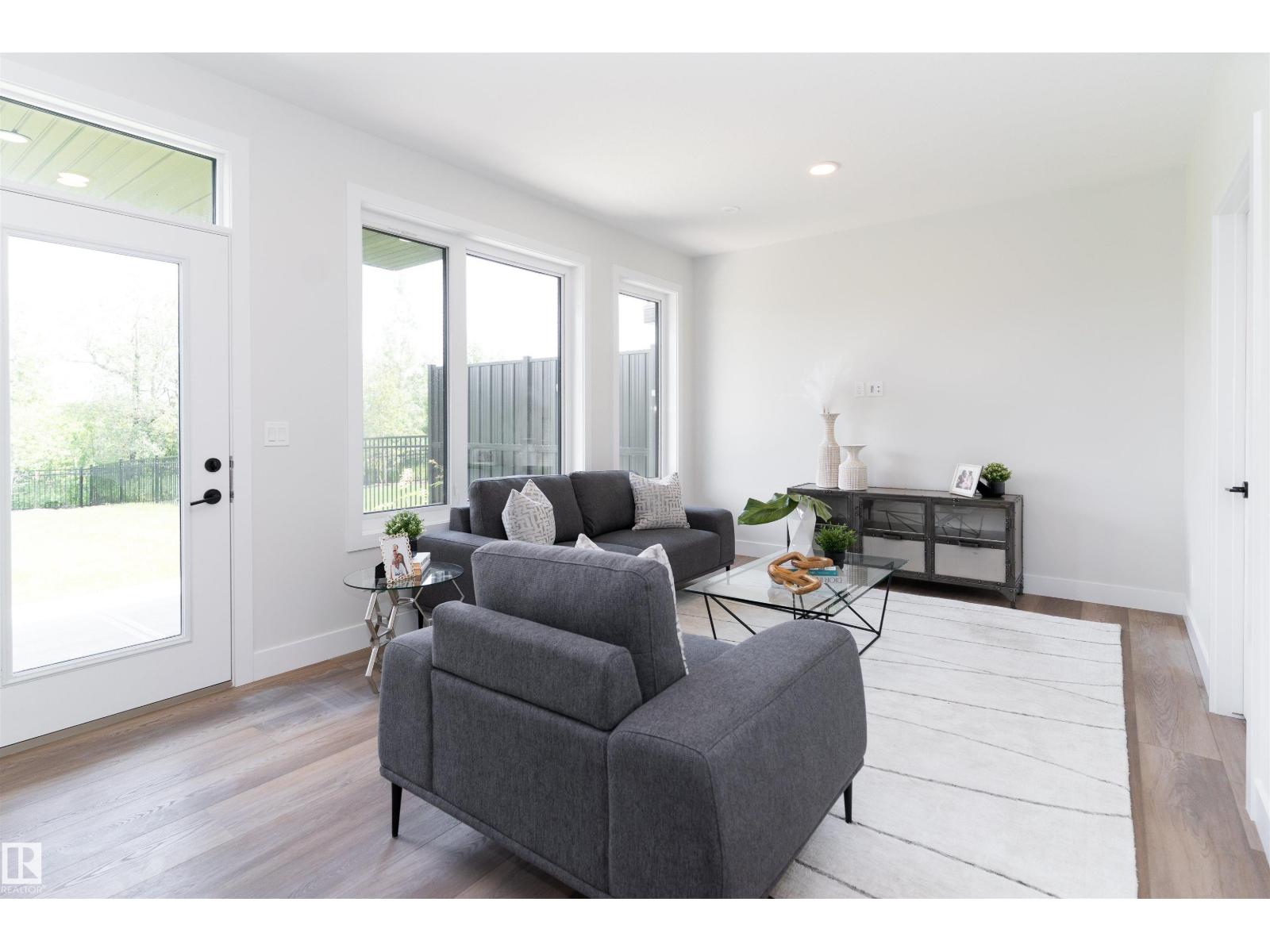 #26 7121 May Cr Nw, Edmonton, Alberta  T6R 0X2 - Photo 6 - E4456373