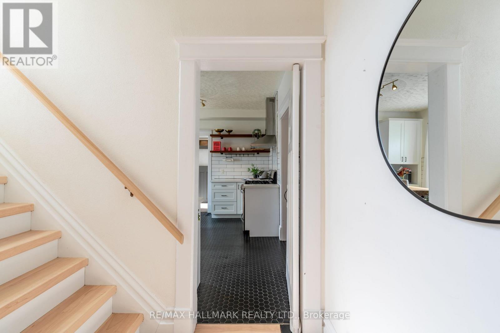 120 Cameron Street N, Kitchener, Ontario  N2H 3A7 - Photo 13 - X12384618