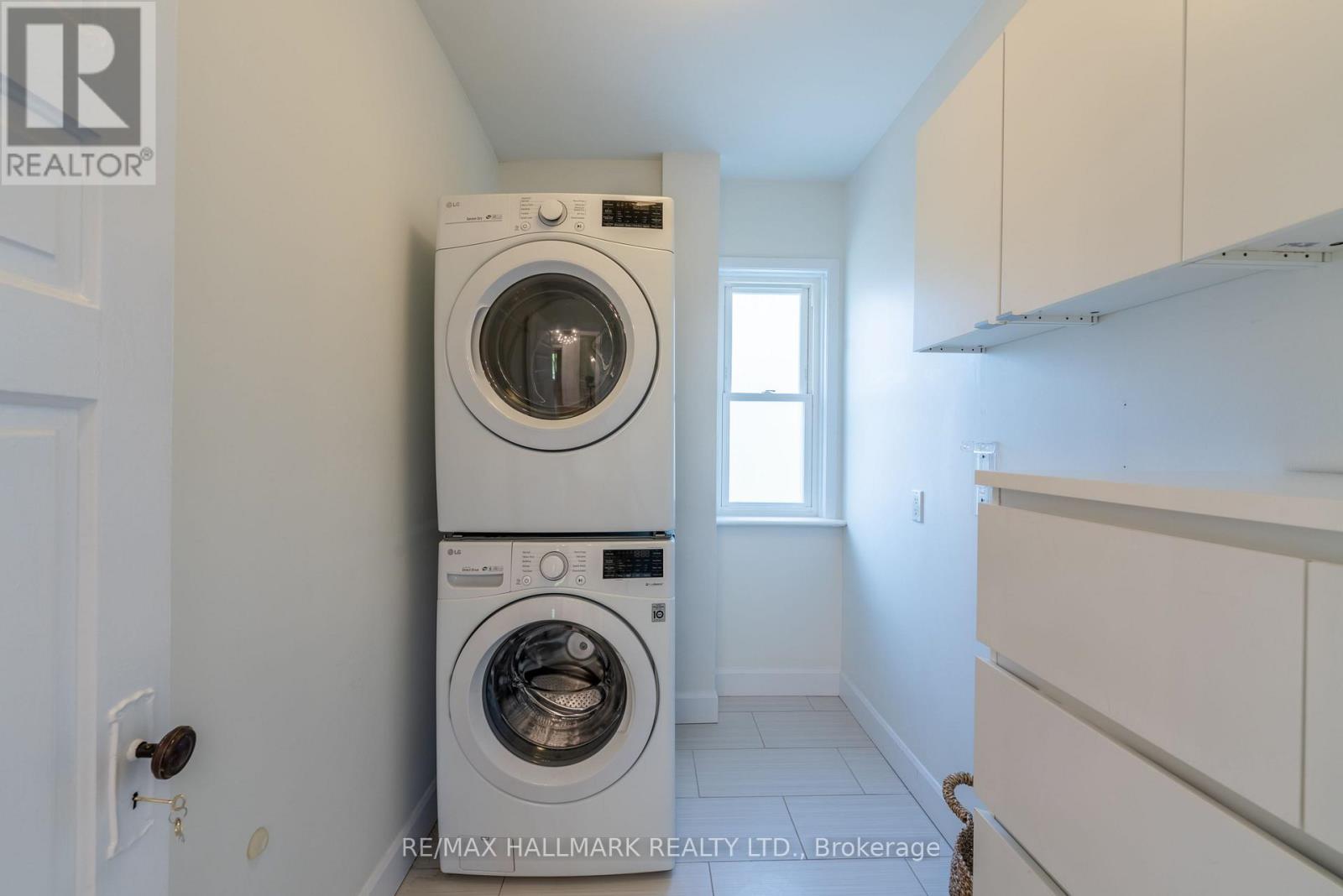 120 Cameron Street N, Kitchener, Ontario  N2H 3A7 - Photo 22 - X12384618