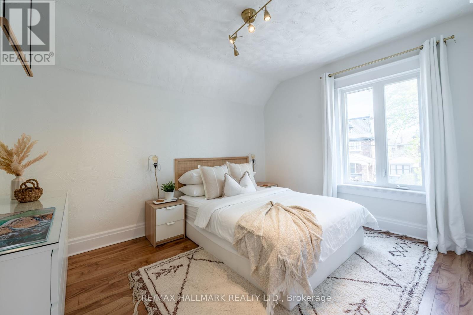 120 Cameron Street N, Kitchener, Ontario  N2H 3A7 - Photo 23 - X12384618
