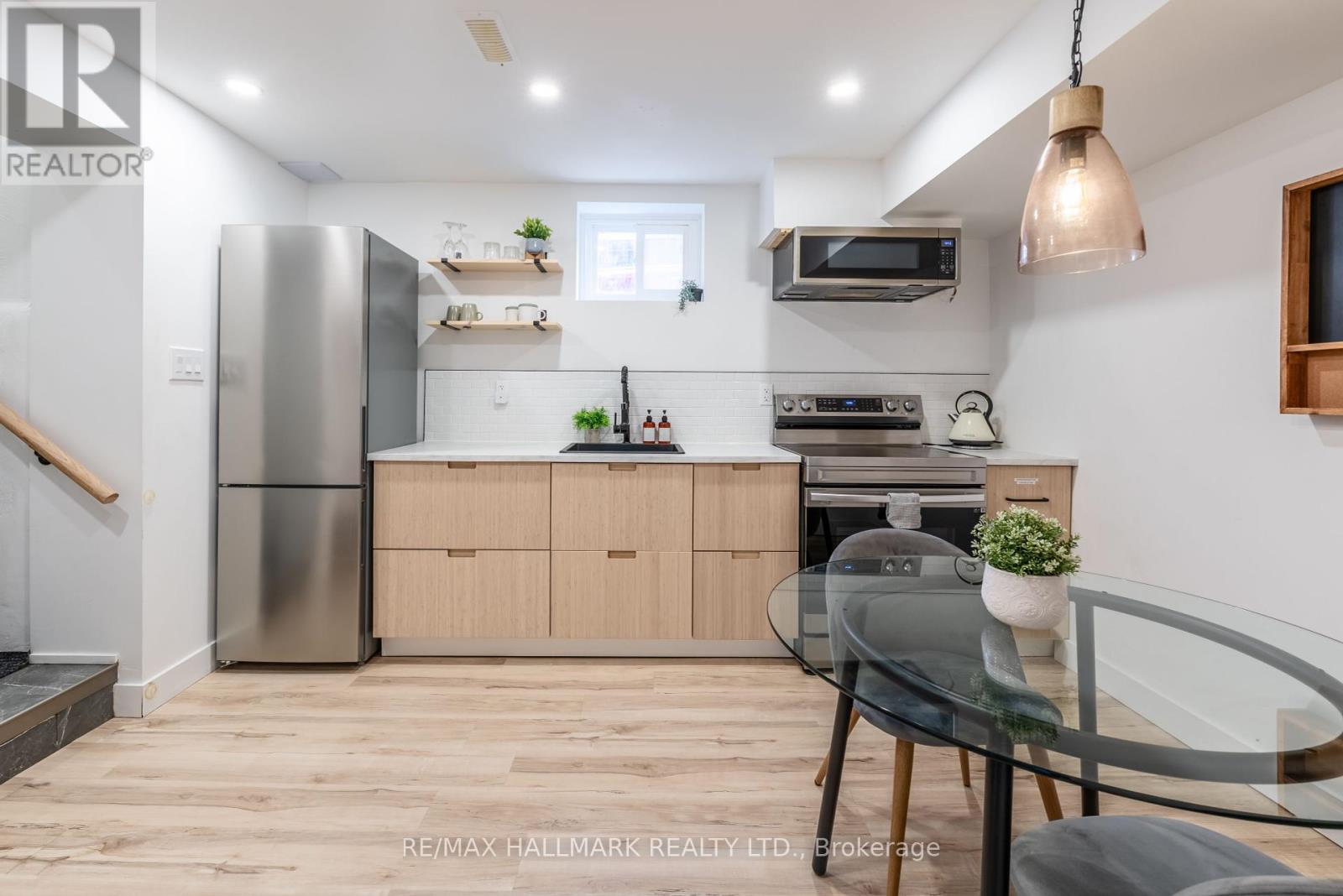 120 Cameron Street N, Kitchener, Ontario  N2H 3A7 - Photo 33 - X12384618