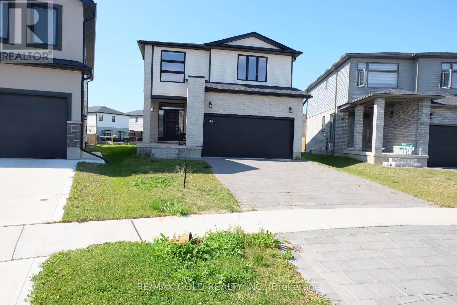 203 Byers Street, London South, Ontario  N6L 1K3 - Photo 1 - X12383236
