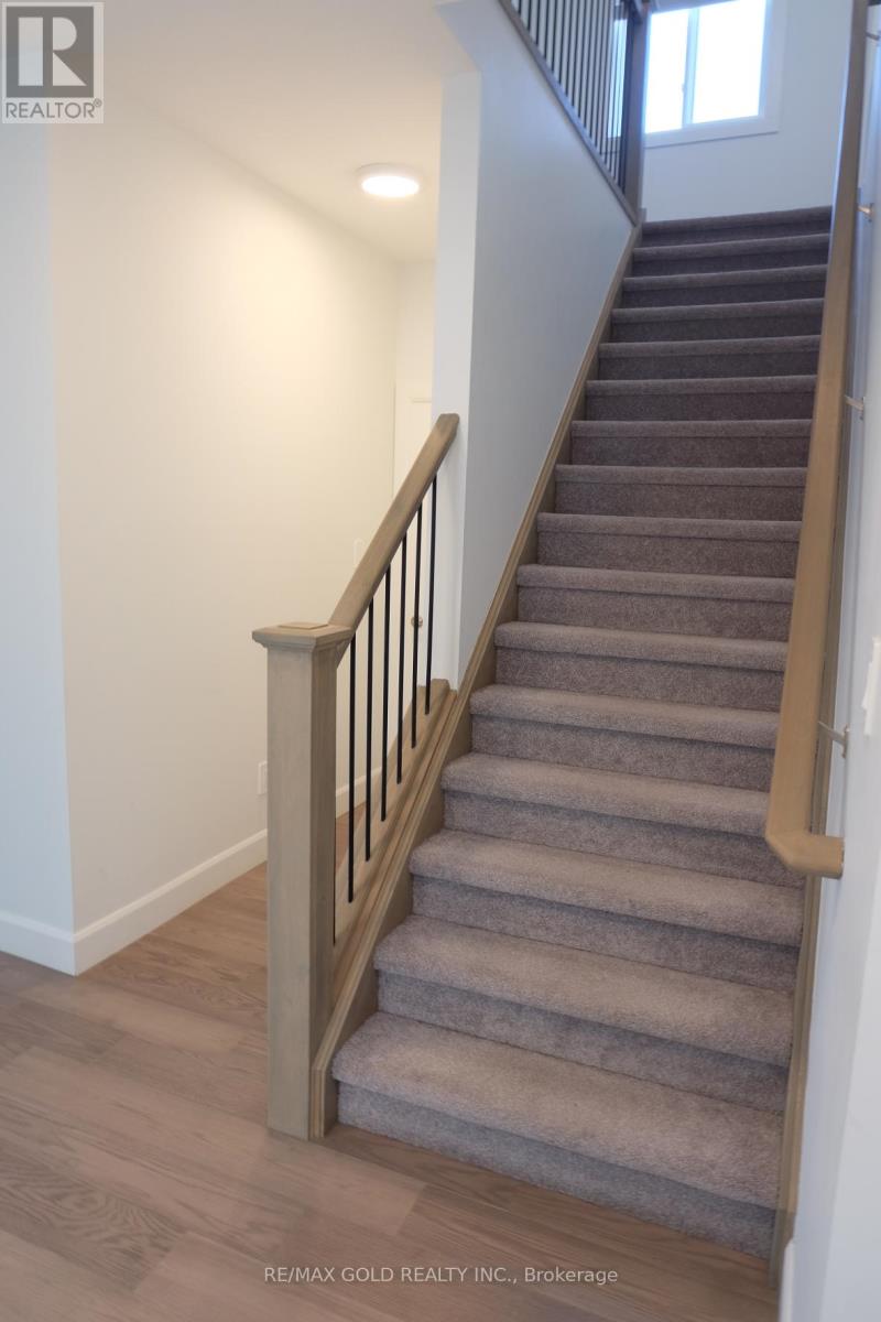 203 Byers Street, London South, Ontario  N6L 1K3 - Photo 13 - X12383236
