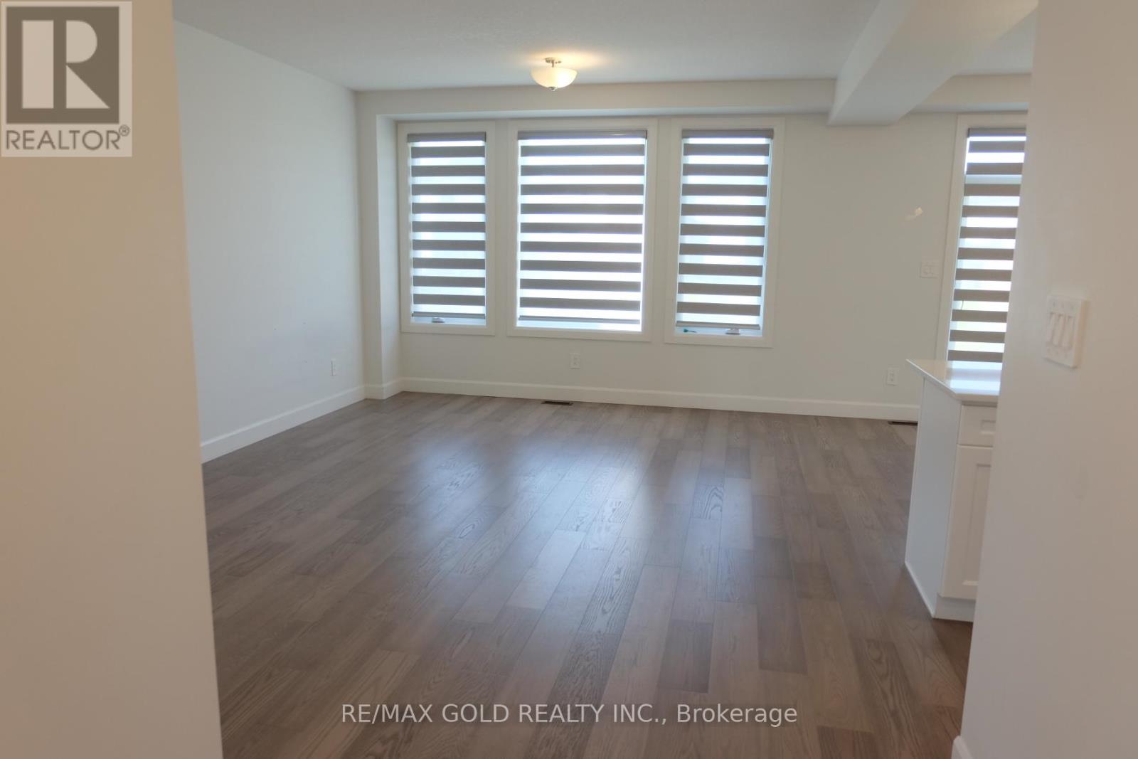 203 Byers Street, London South, Ontario  N6L 1K3 - Photo 5 - X12383236