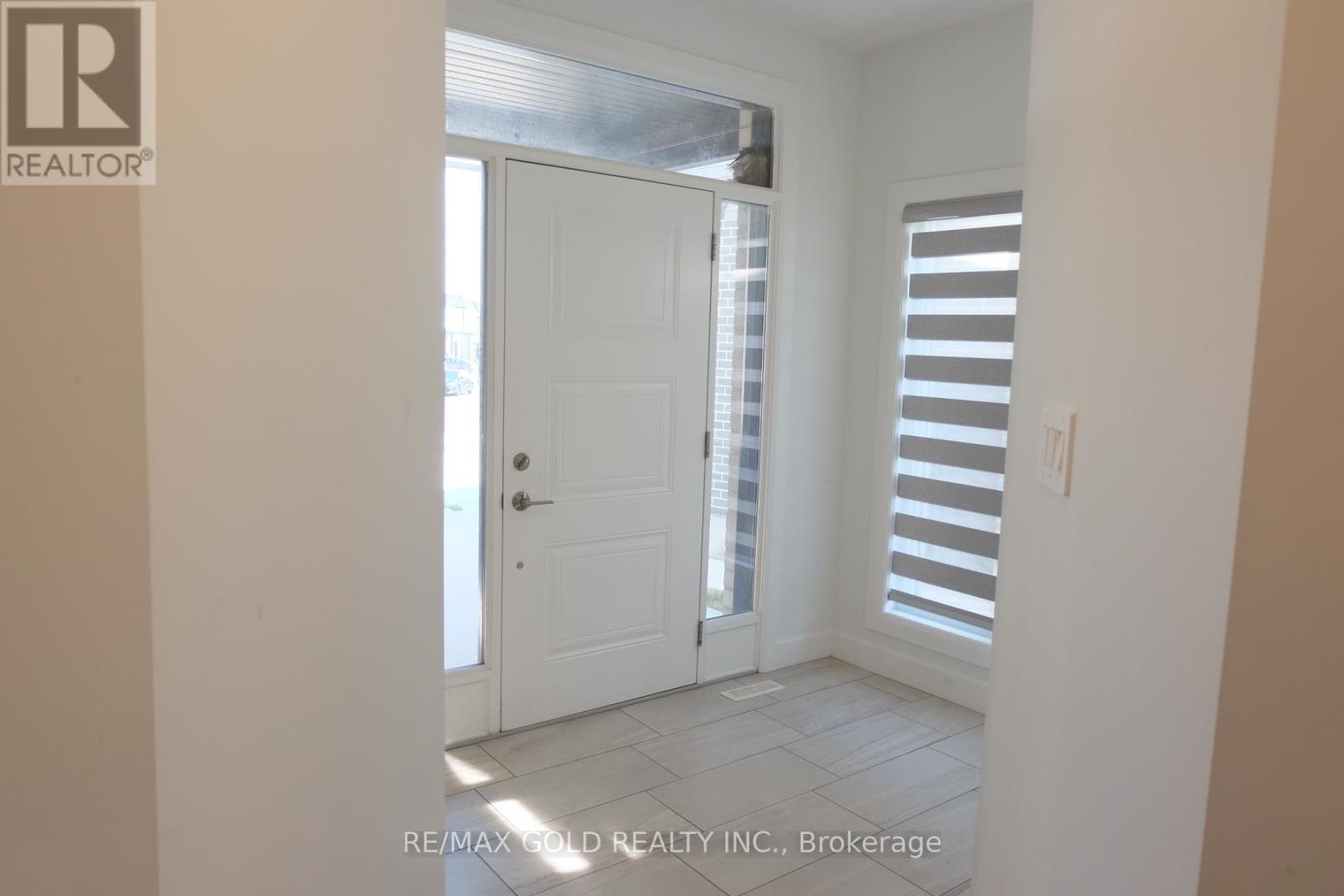 203 Byers Street, London South, Ontario  N6L 1K3 - Photo 3 - X12383236