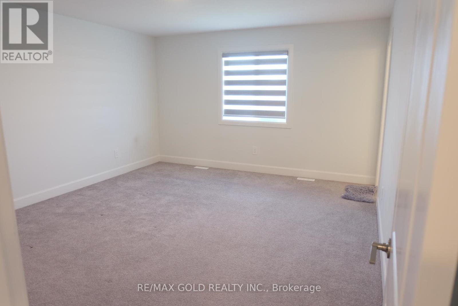 203 Byers Street, London South, Ontario  N6L 1K3 - Photo 20 - X12383236